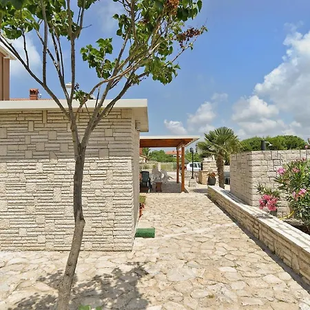 Apartment Fuer 4 Personen Ca 50 Qm In Fazana-surida, Istrien Istrische Riviera *