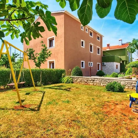 Apartment Fuer 4 Personen Ca 50 Qm In Fazana-surida, Istrien Istrische Riviera *