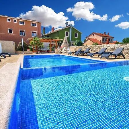 Apartment Fuer 4 Personen Ca 50 Qm In Fazana-surida, Istrien Istrische Riviera *